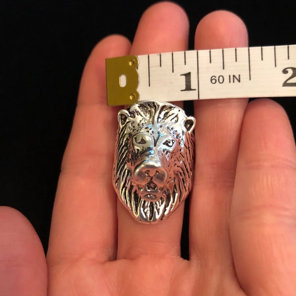 Silver Tone Lion Head Ring